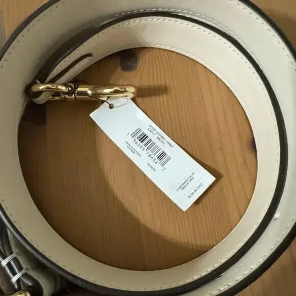 NWT Coach Strawberry Print Reversable Strap - Picture 3 of 5